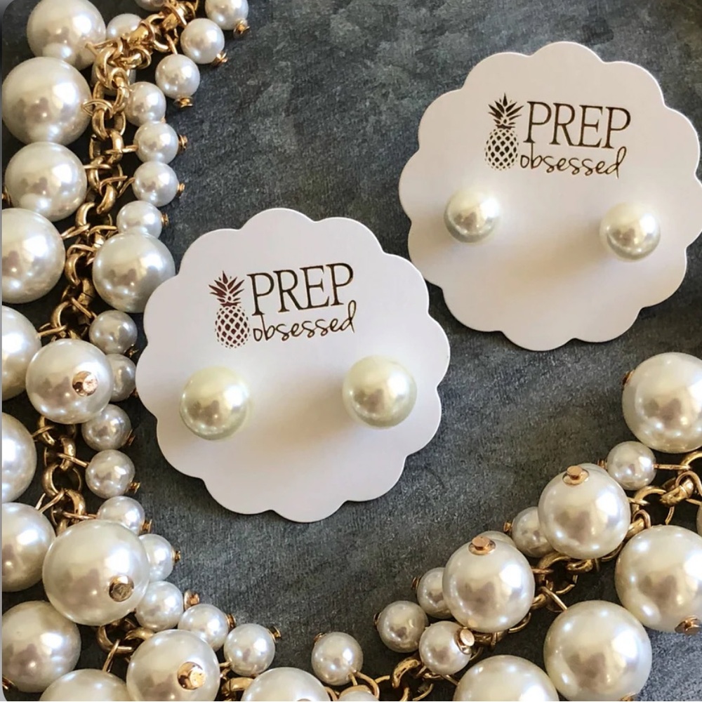 NEW PREP OBSESSED Classic Cream Pearl Stud Earrings